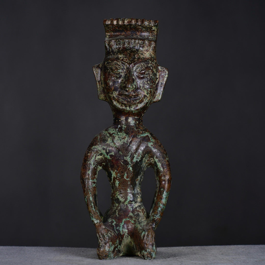 Chinese Antique Sanxingdui Bronze Kneeling Man