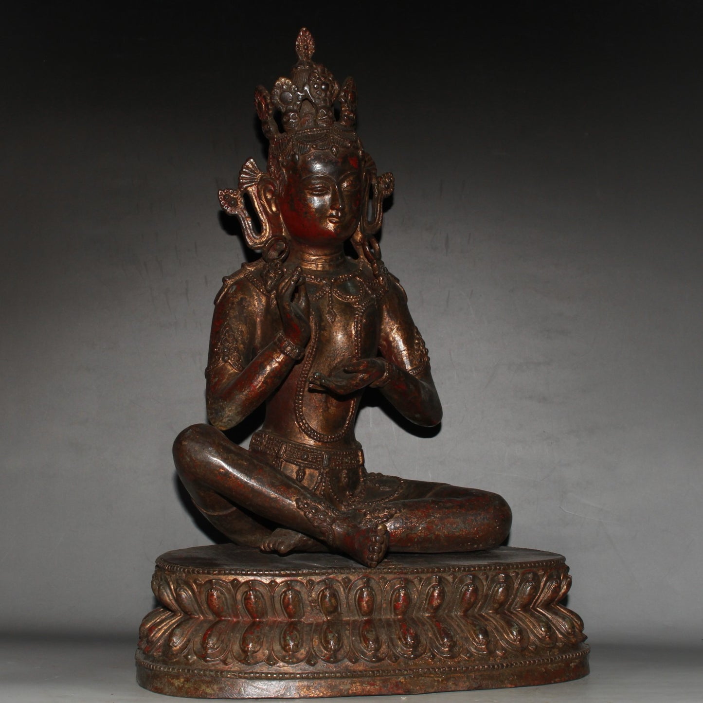 Pure copper Guanyin Buddha statue ornaments