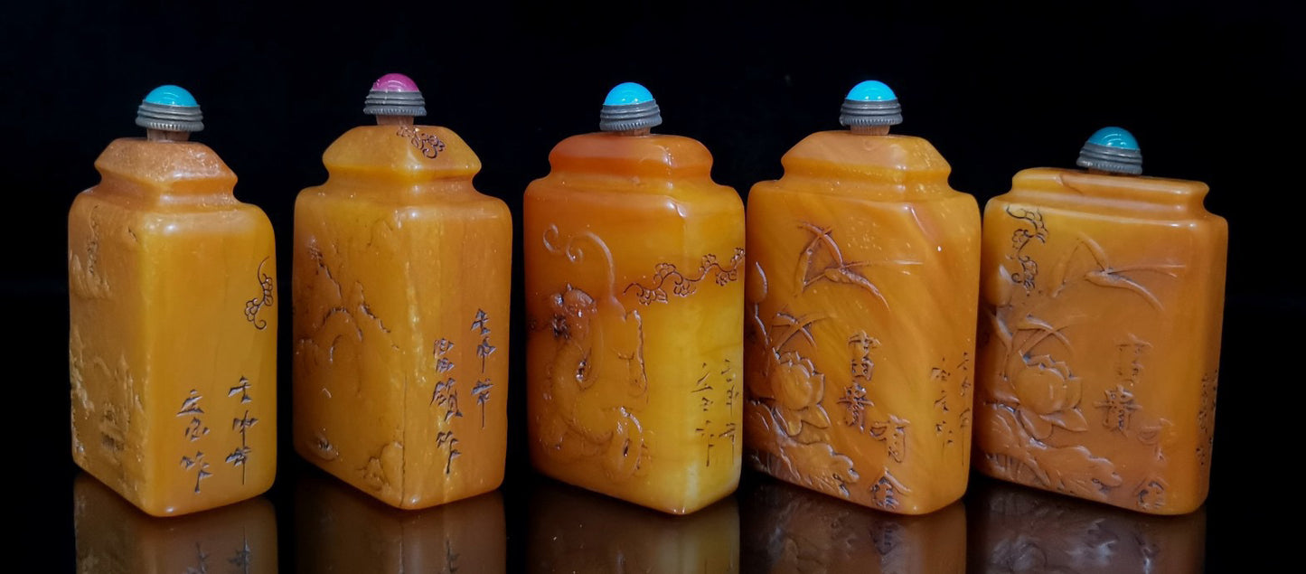 Chinese Antique Tian Huangshi Snuff Bottle