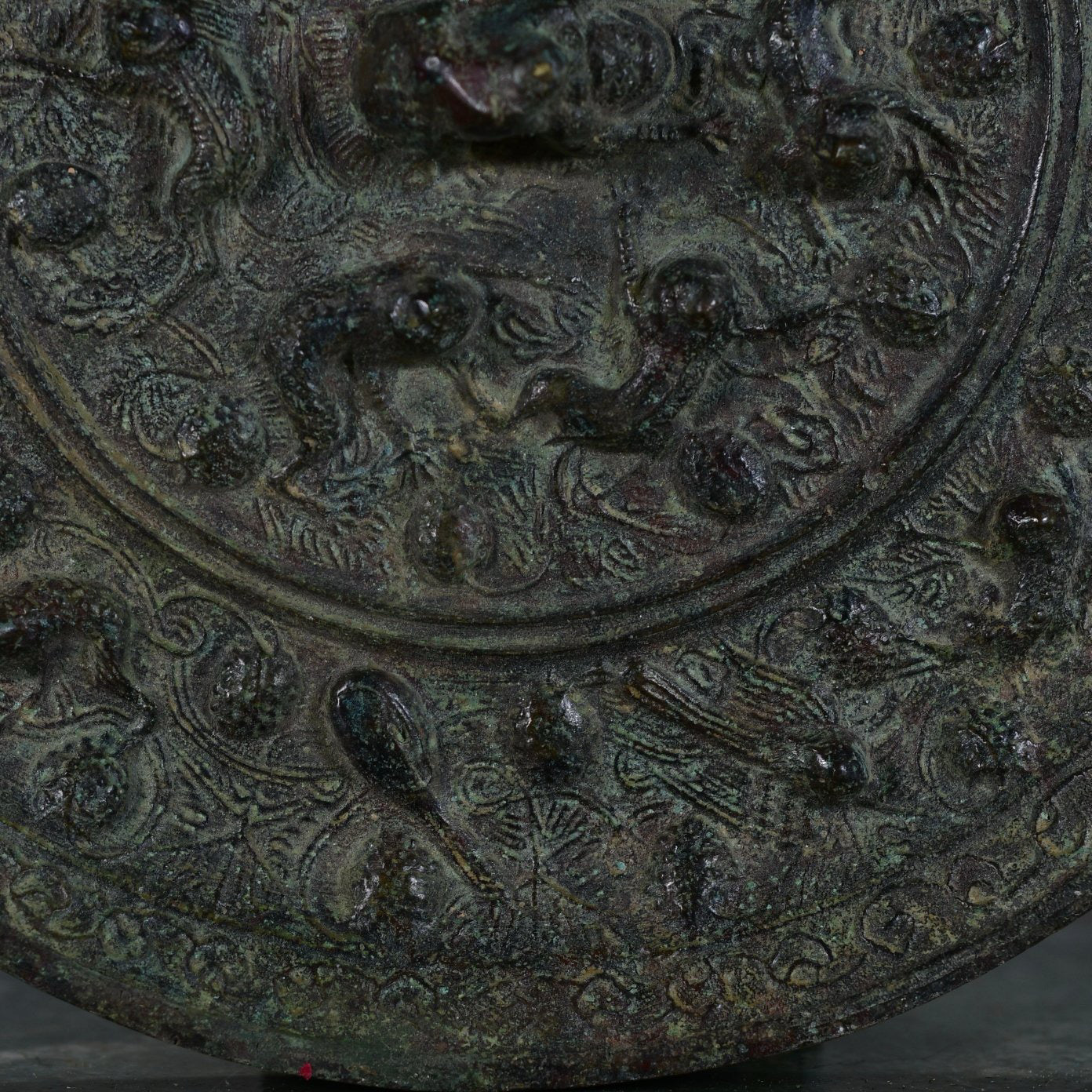 Chinese antique bronze sea animal grape mirror