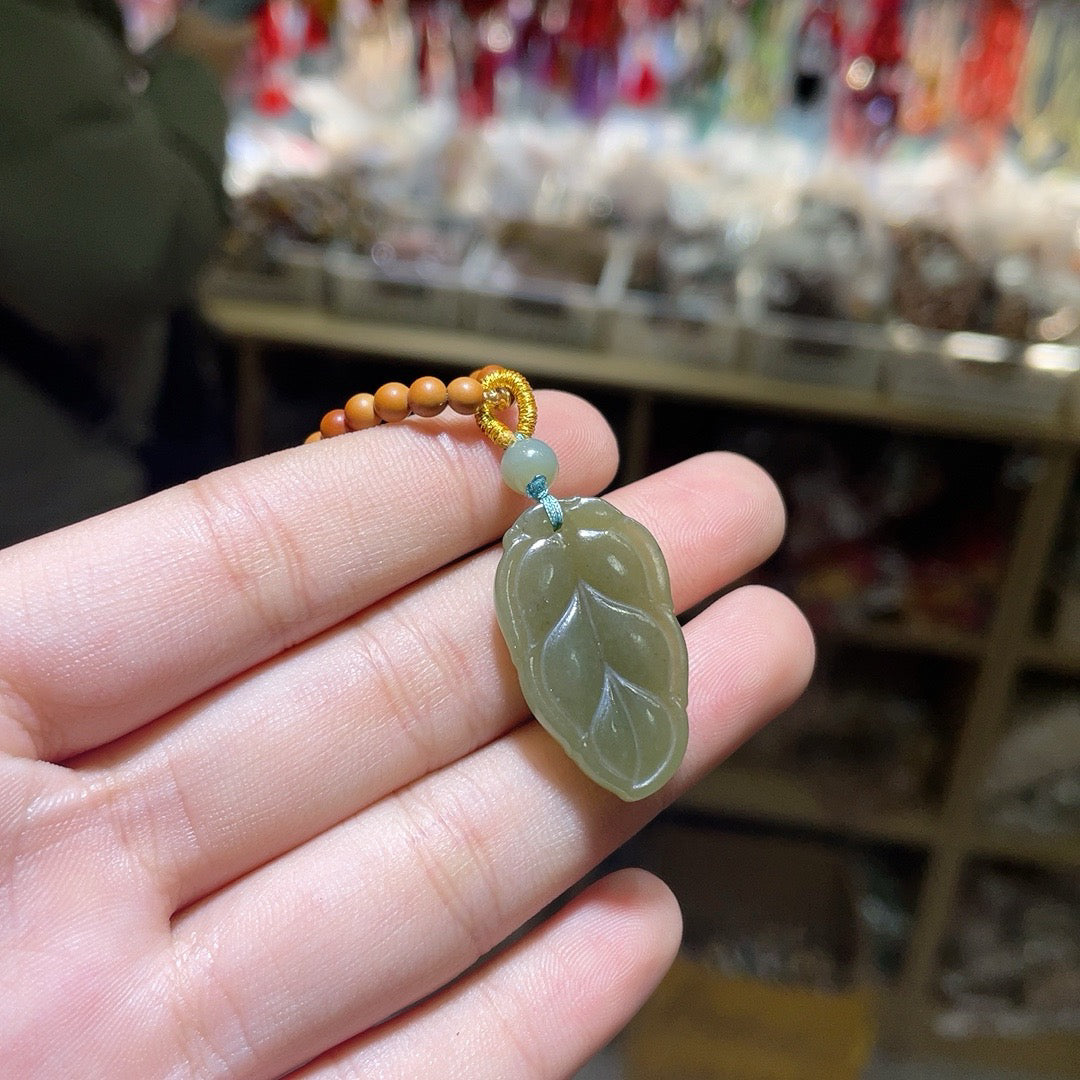 Olive Stone and Hotan Yuqing Water Leaf Necklace