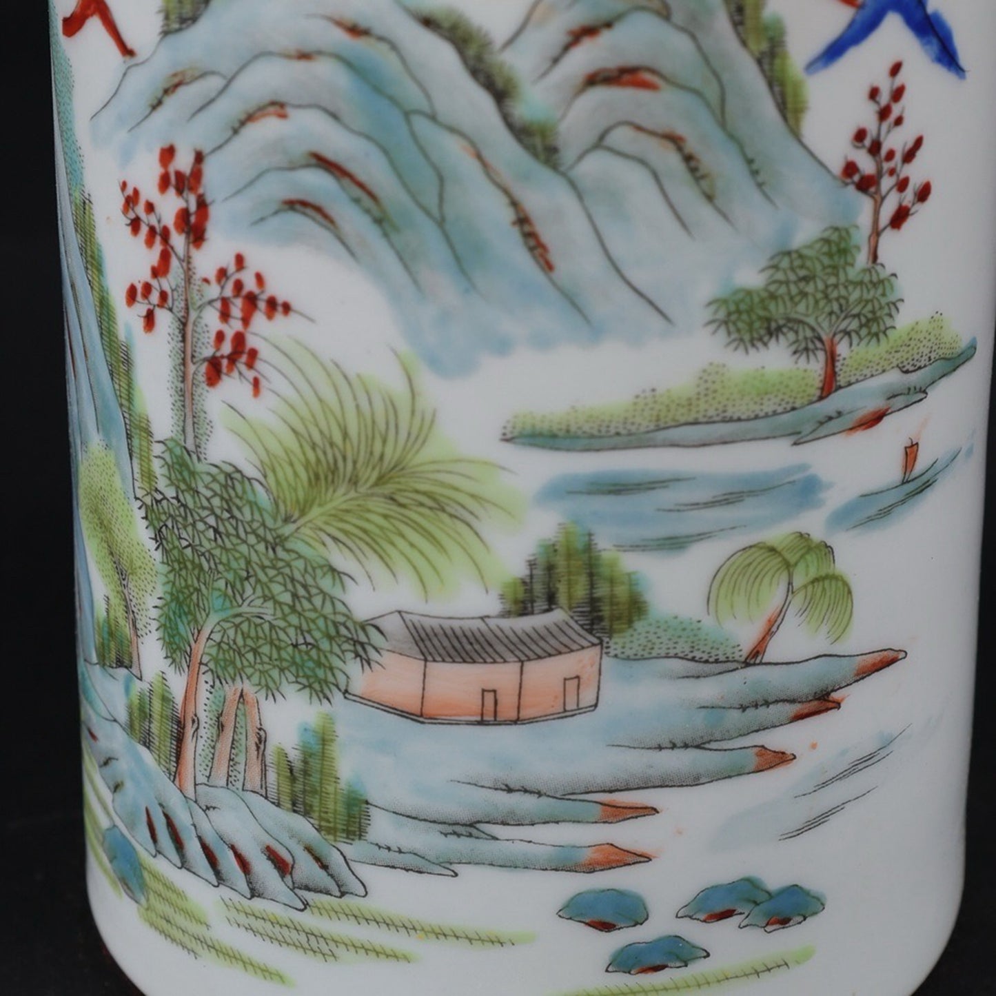 Light Crimson Colored Landscape Pattern Small Pen Holder