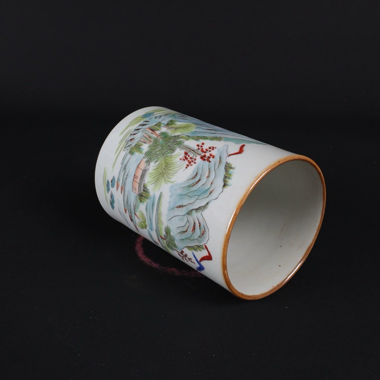 Light Crimson Colored Landscape Pattern Small Pen Holder