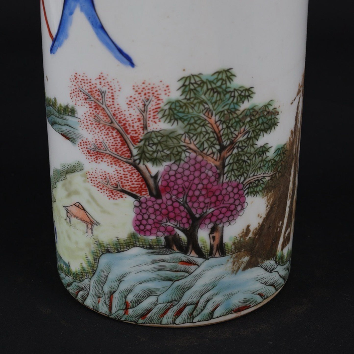 Light Crimson Colored Landscape Pattern Small Pen Holder