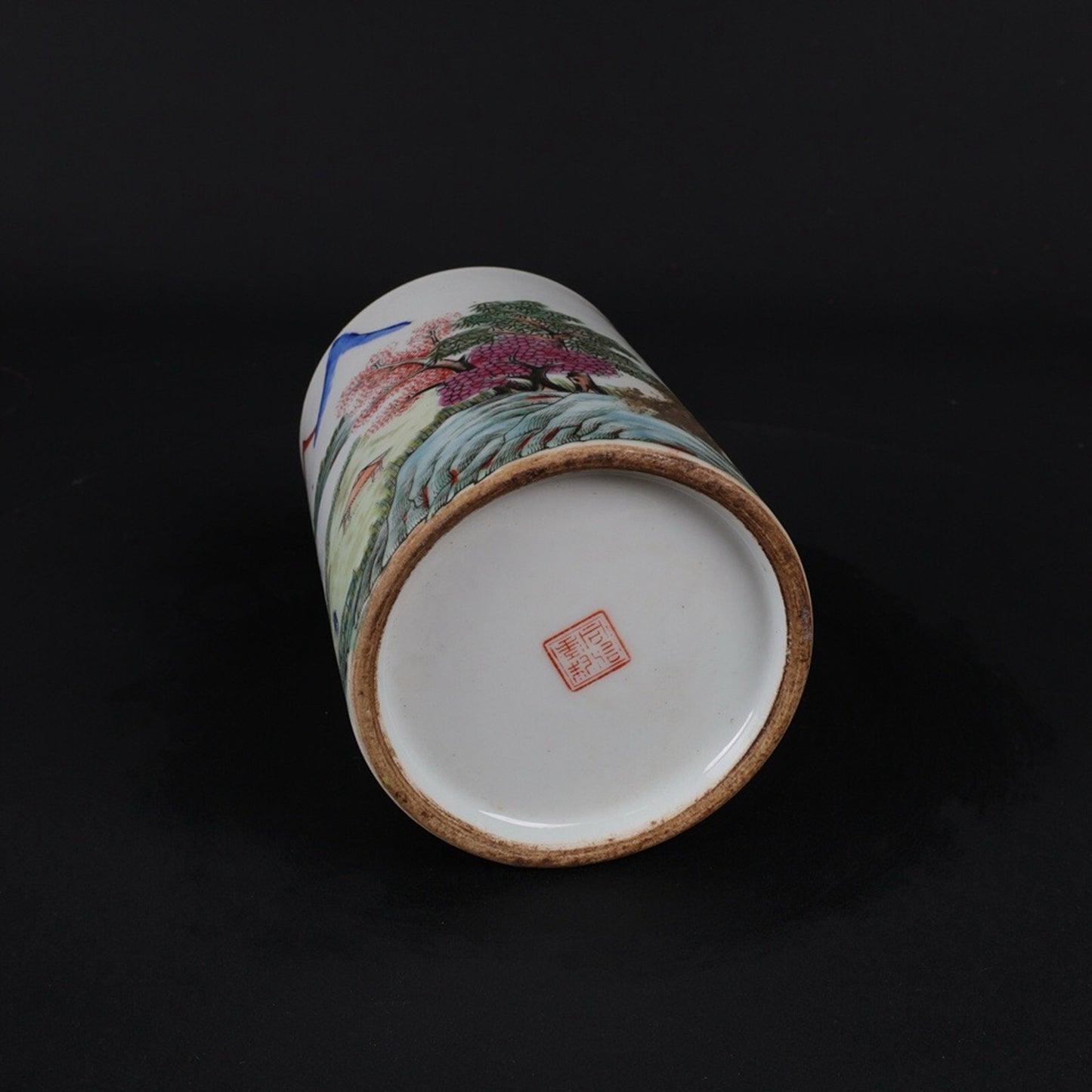 Light Crimson Colored Landscape Pattern Small Pen Holder