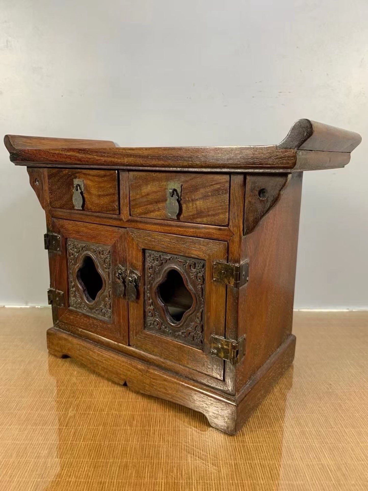 Chinese antique rosewood cabinet