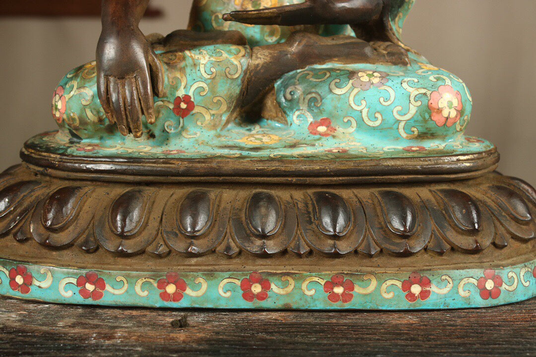 Chinese antique pure copper cloisonne statue of Shakyamuni Buddha