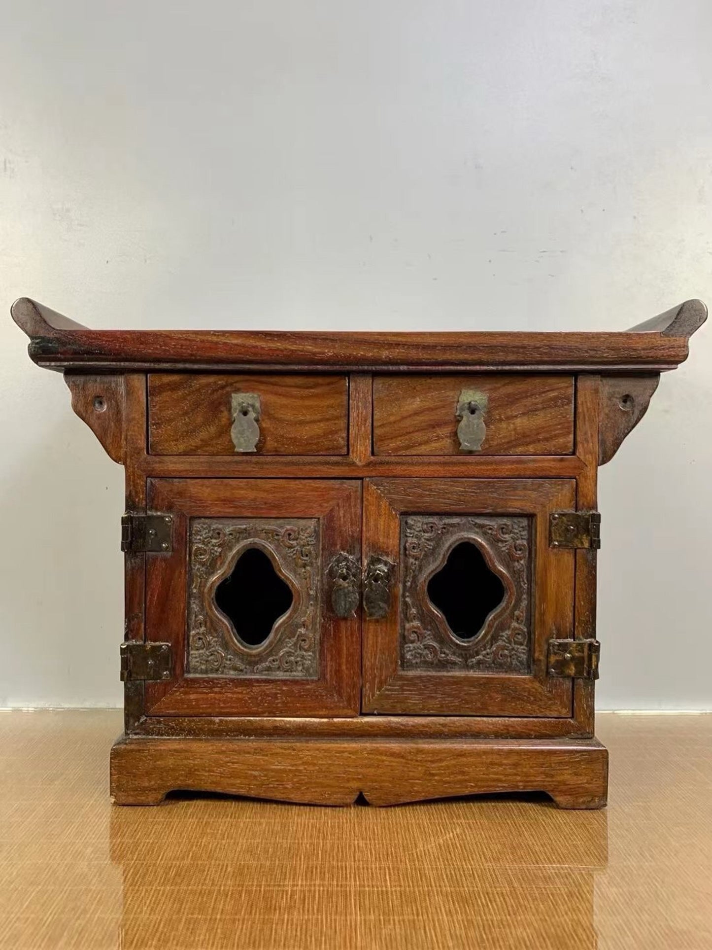 Chinese antique rosewood cabinet