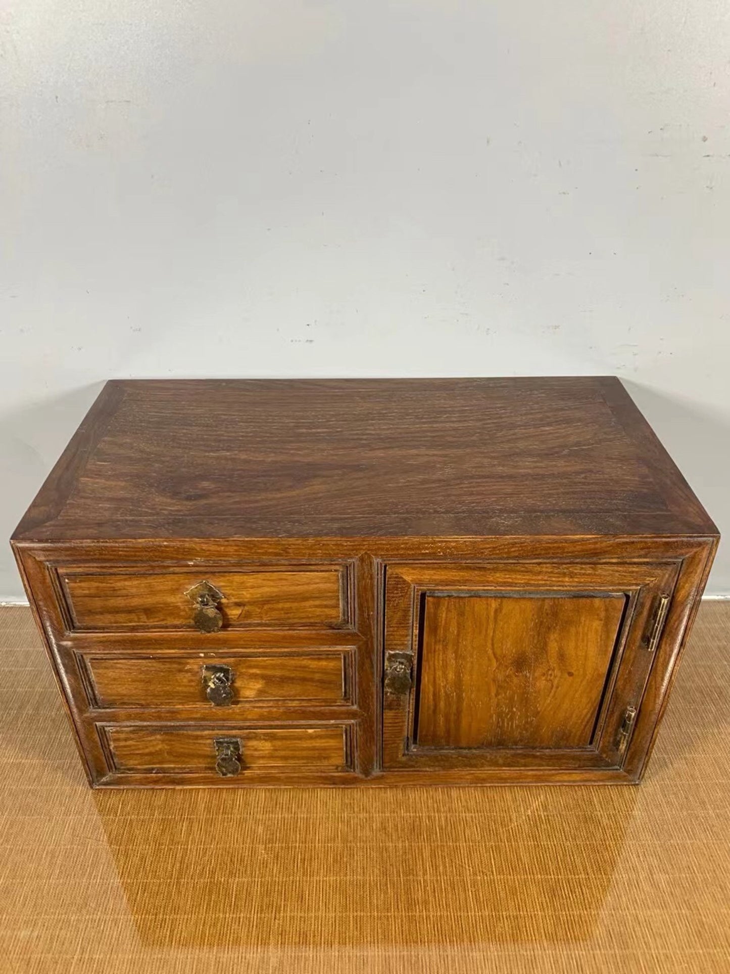 Chinese antique rosewood cabinet