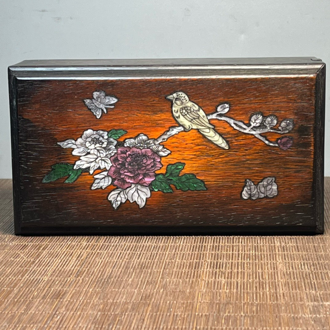 Chinese antique blood sandalwood inlaid with seashells carved with autumn chrysanthemums competing for beauty mechanism box