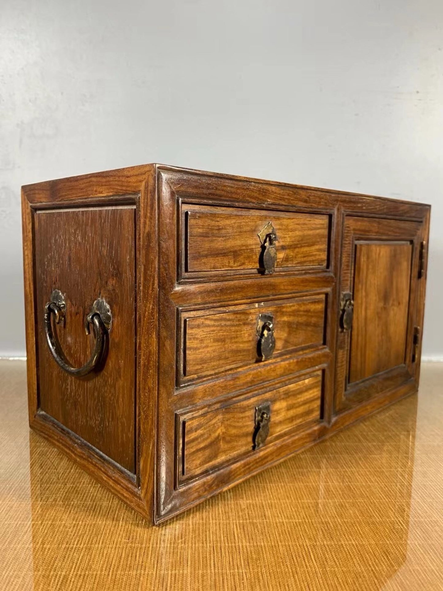 Chinese antique rosewood cabinet
