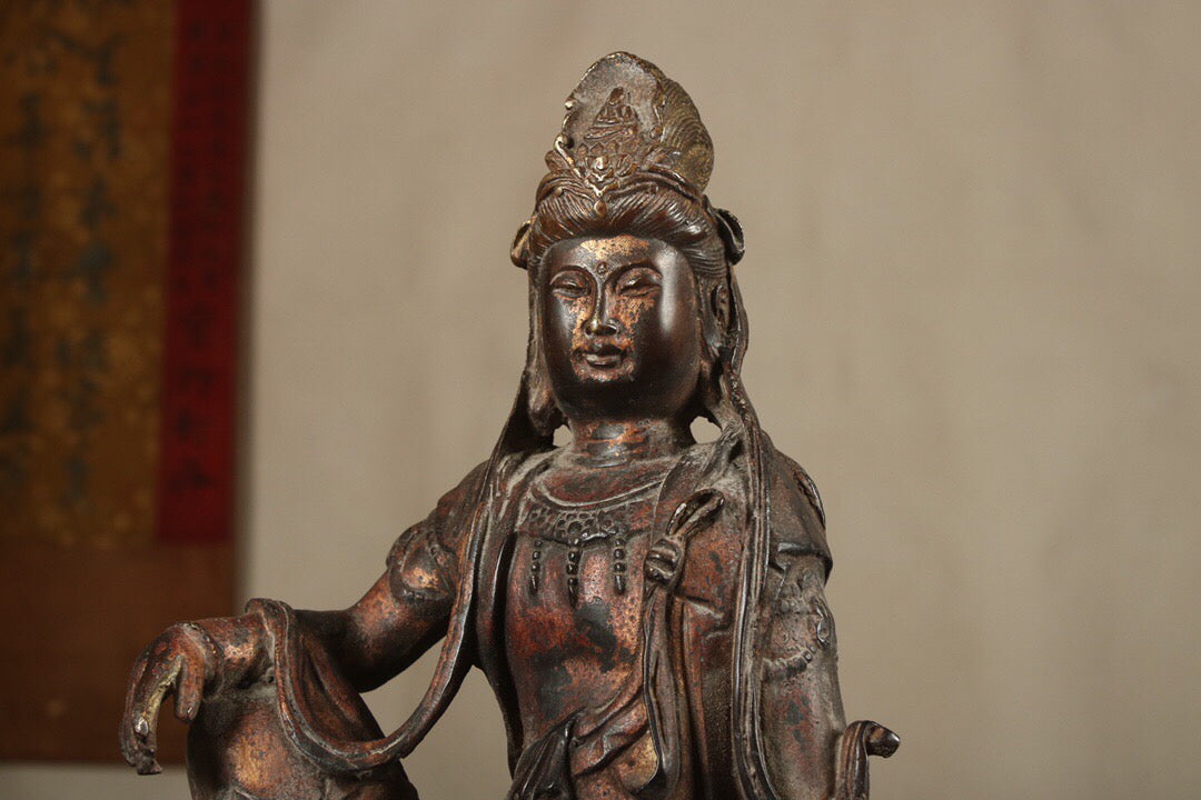 Chinese antique pure copper statue of the free Guanyin Buddha