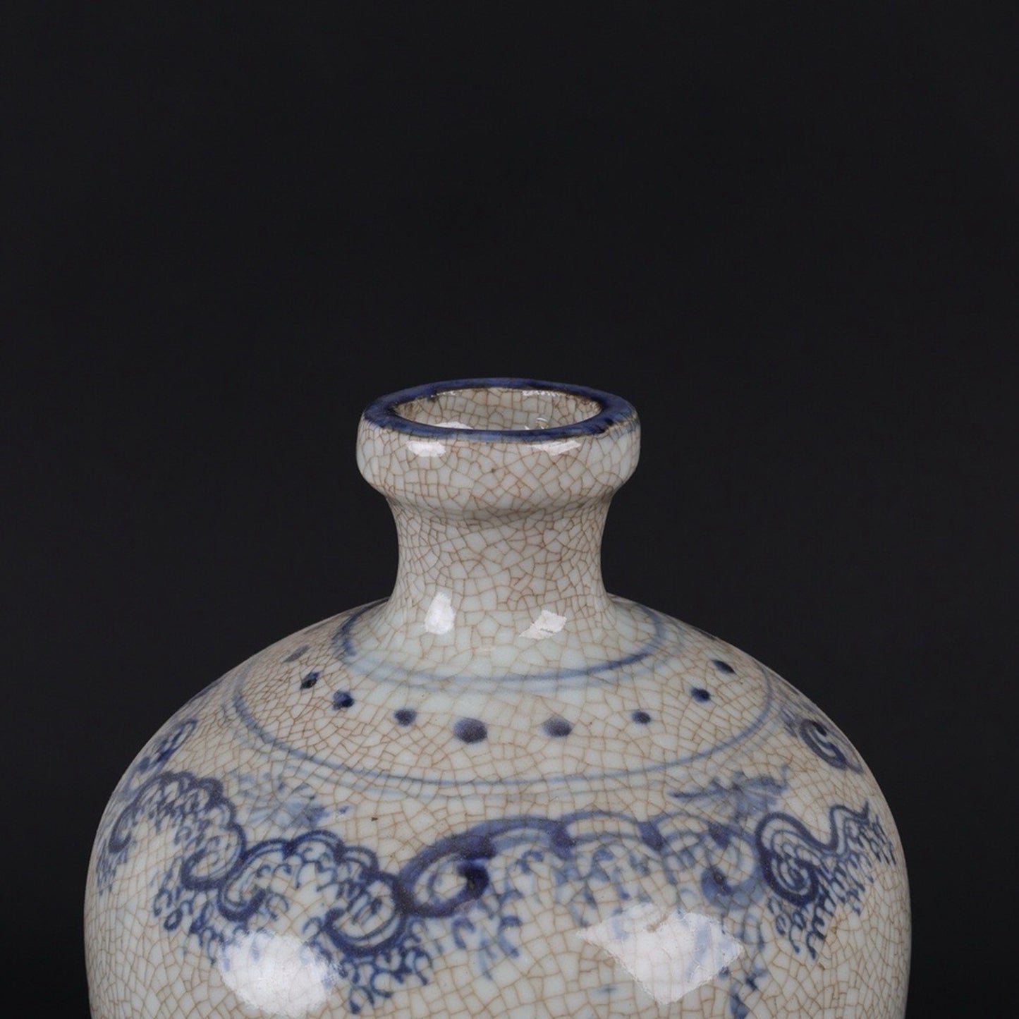 Blue and white character story pattern plum vase