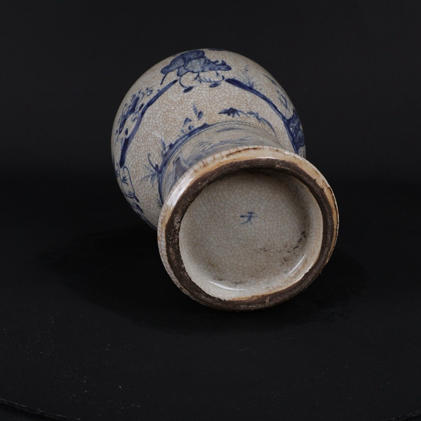 Blue and white character story pattern plum vase