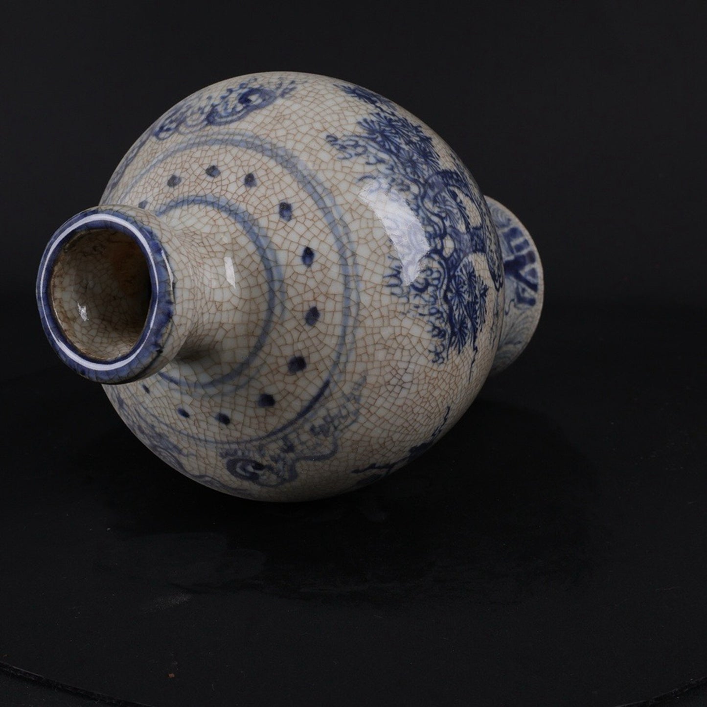 Blue and white character story pattern plum vase