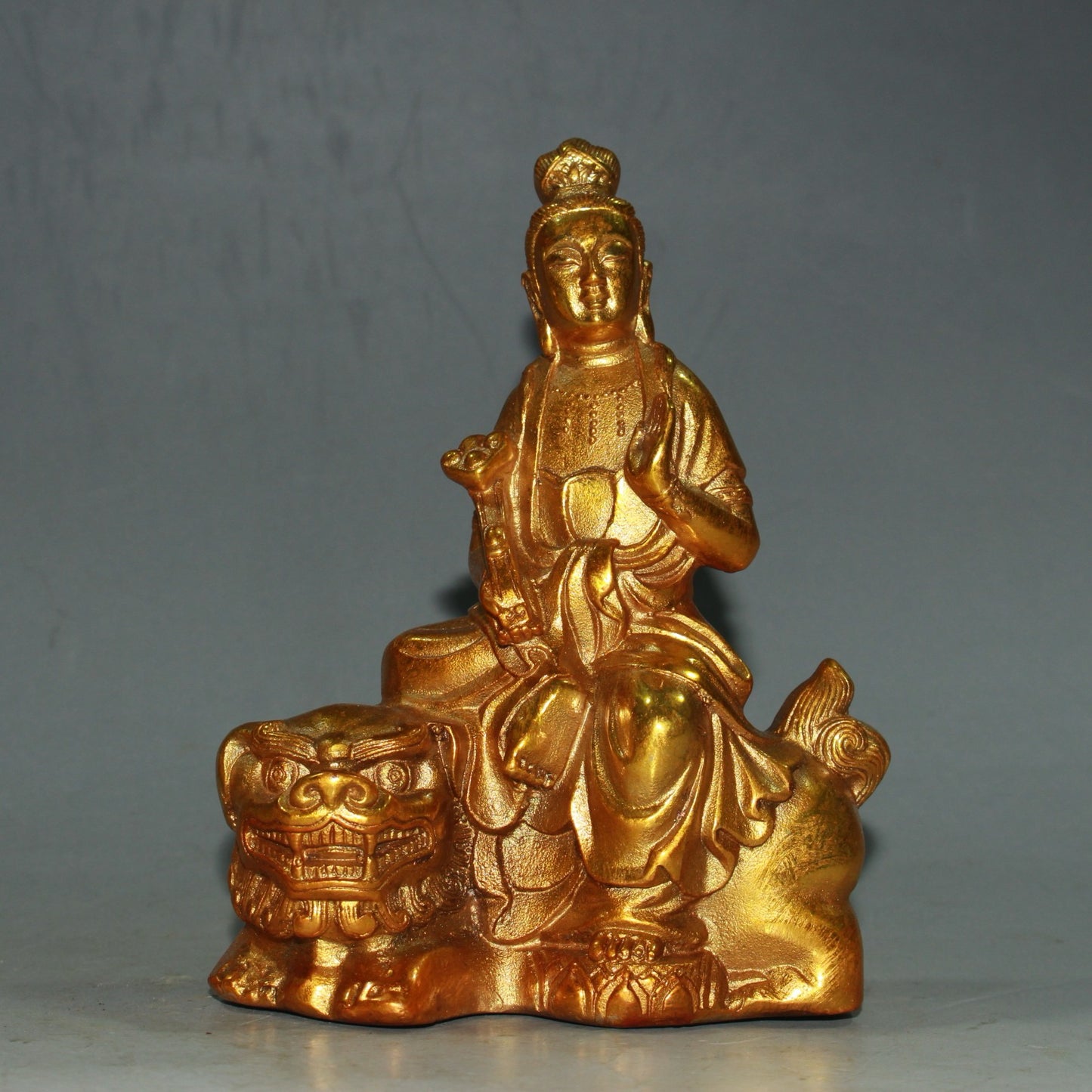 Pure copper Guanyin Bodhisattva ornament