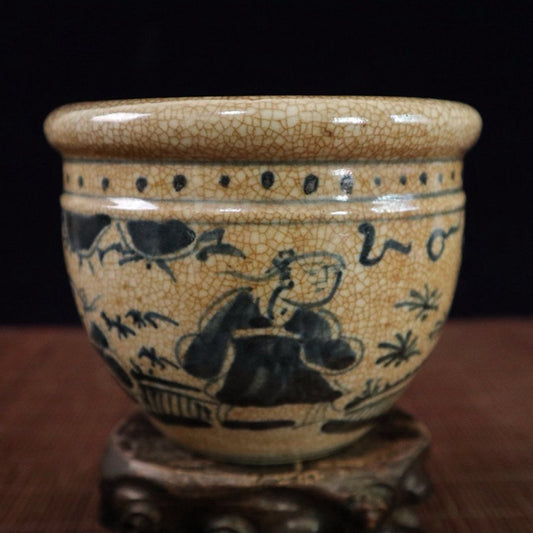 Open film blue and white figure pattern Arhat jar