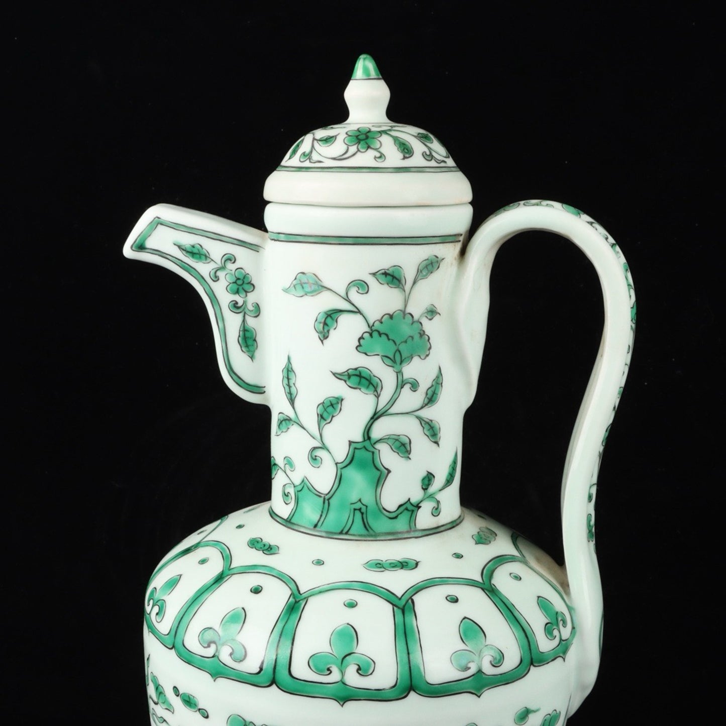 Chinese antique ceramic green colored fish algae patterned teapot