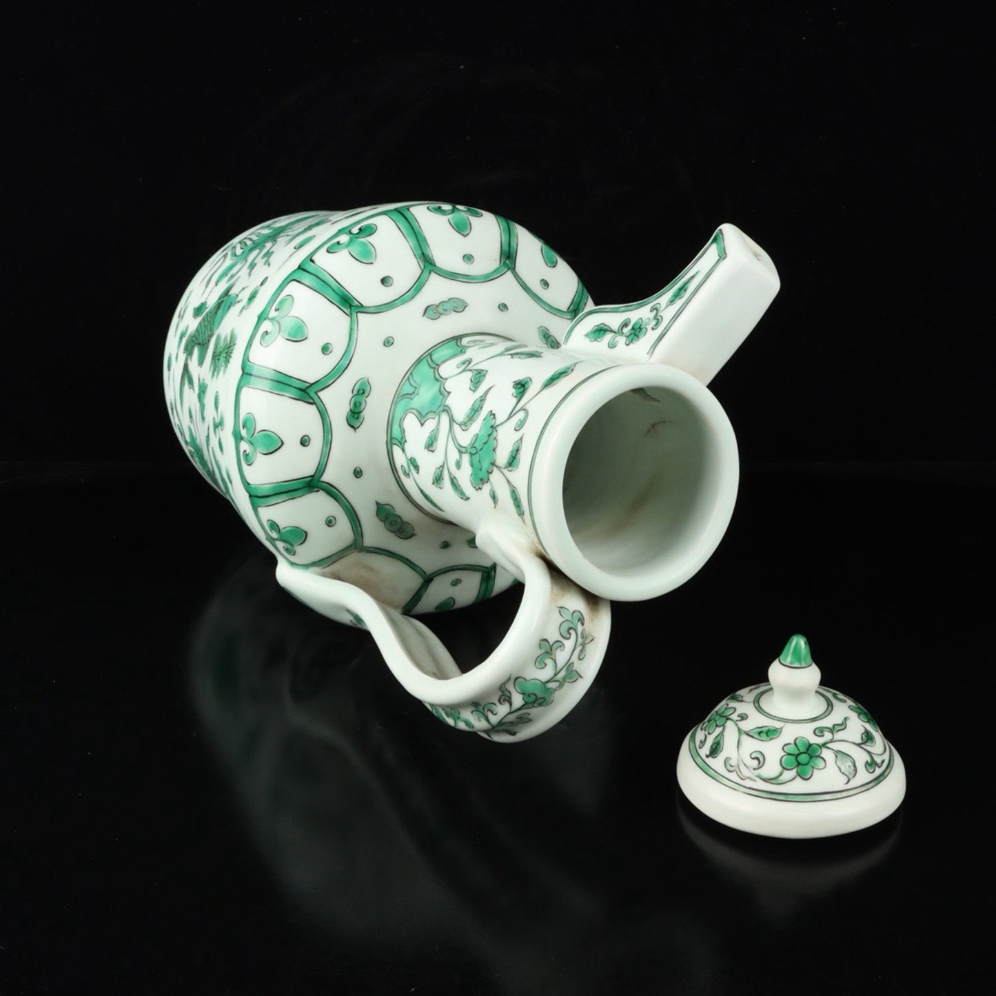 Chinese antique ceramic green colored fish algae patterned teapot