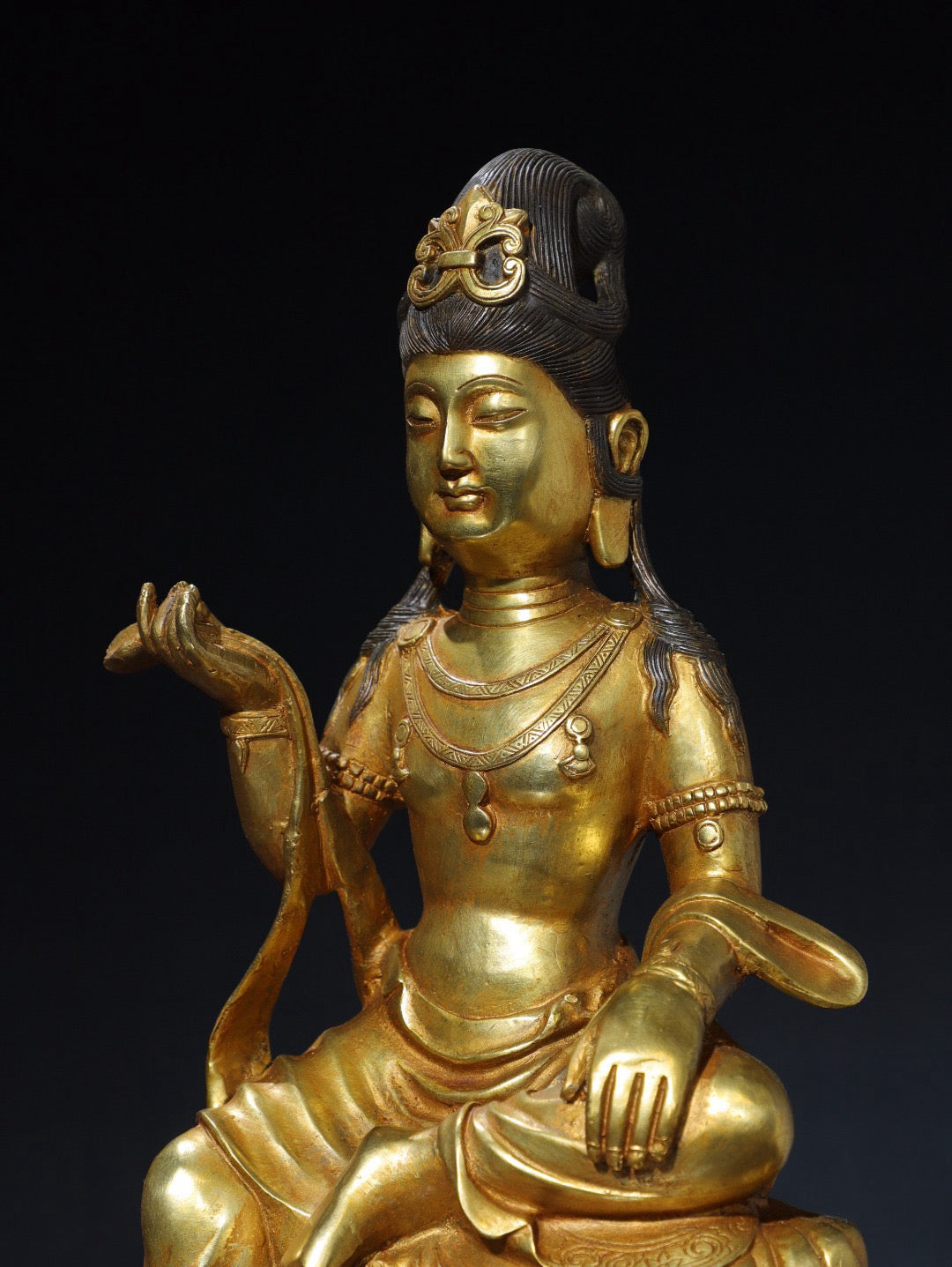 Chinese antique pure copper statue of the free Guanyin Buddha