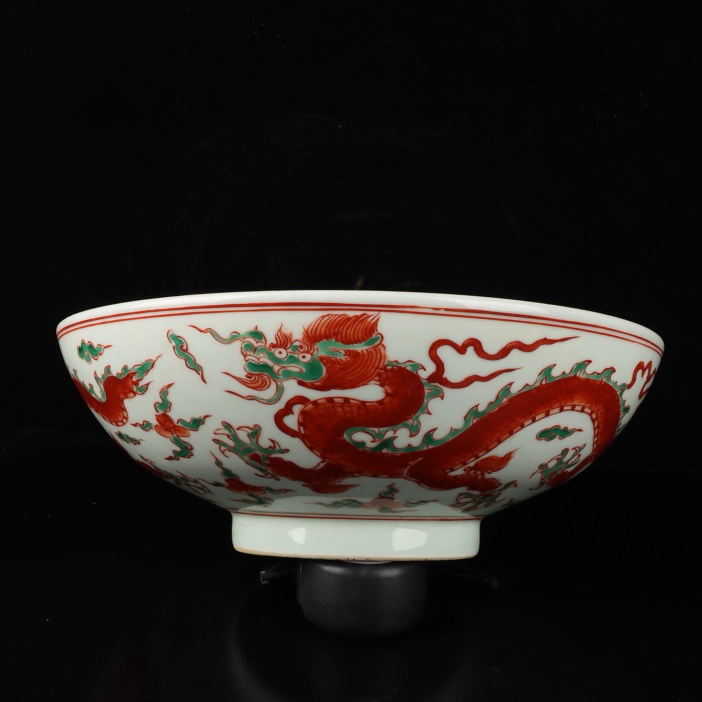 Chinese antique ceramic red green cloud dragon patterned large bowl