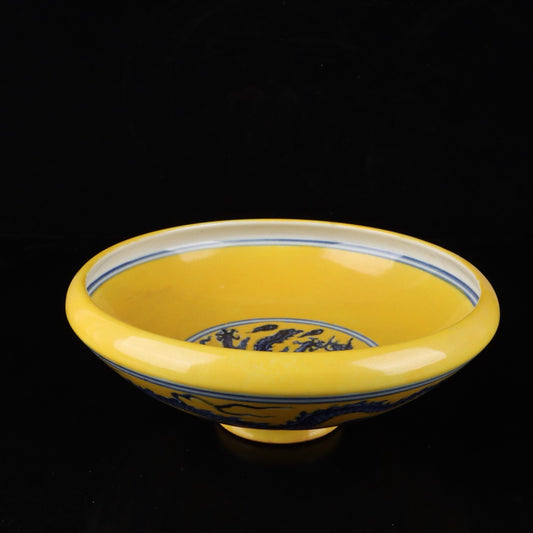 Chinese antique blue and white with yellow glaze and cloud dragon pattern brush wash