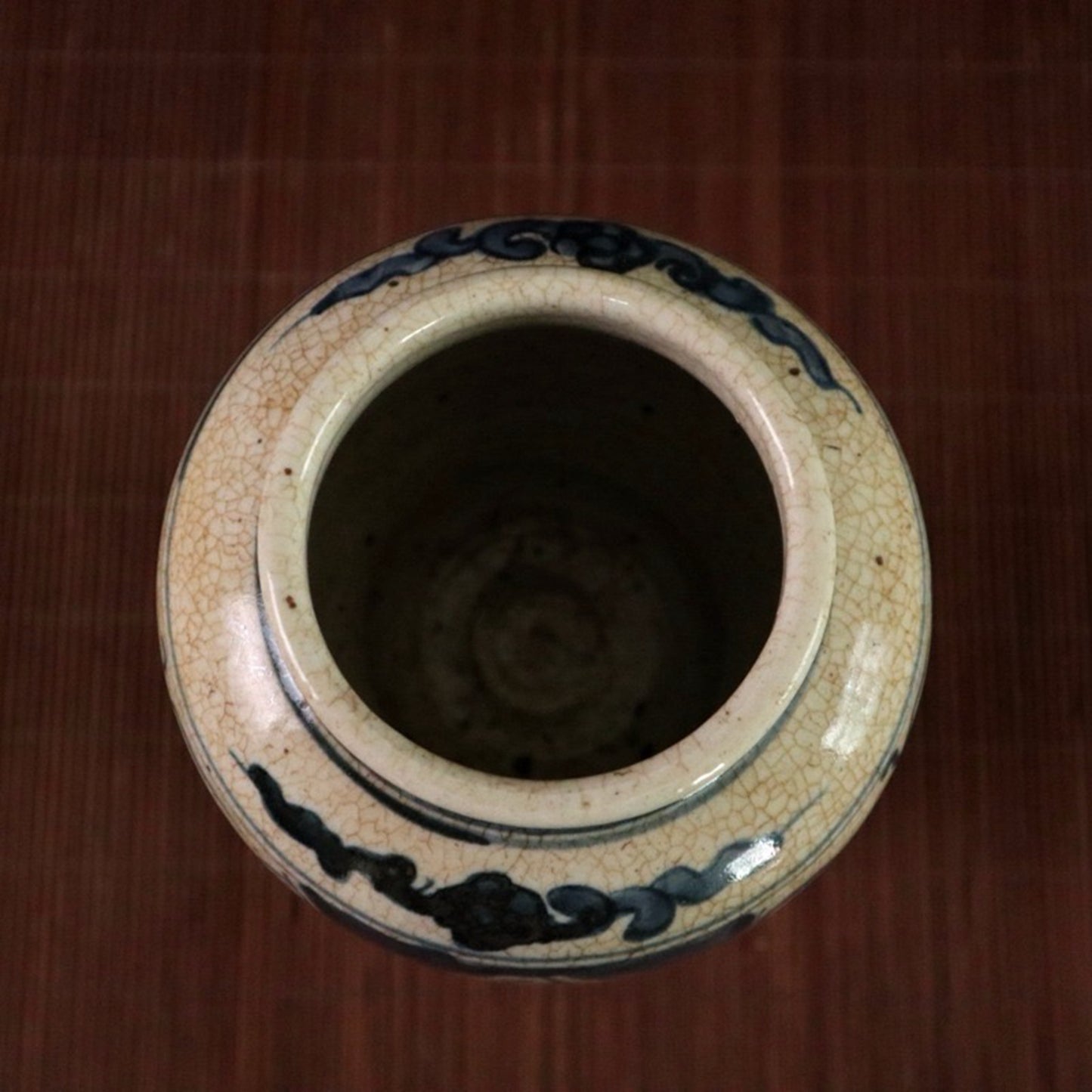 Open blue and white character story pattern Tianzi jar