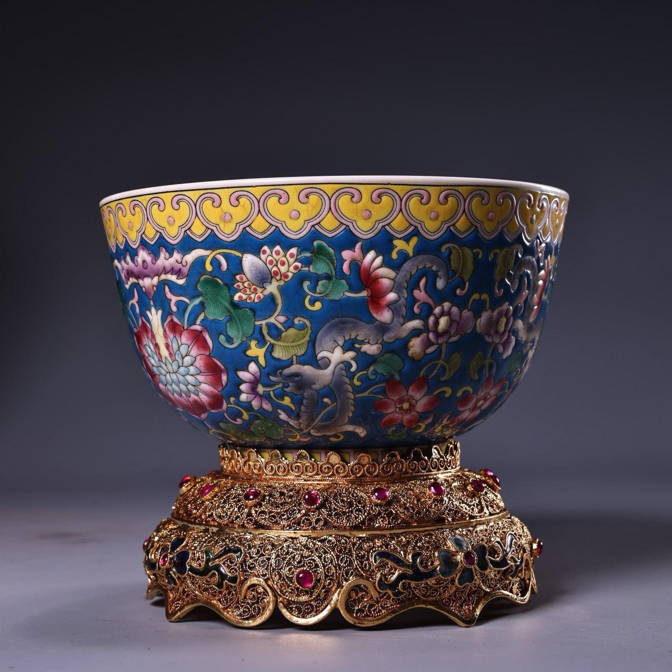 Chinese antique enamel pink porcelain bowl