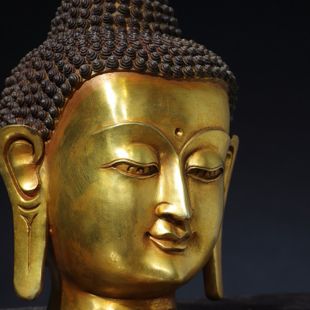 Chinese antique pure copper statue of Shakyamuni Buddha