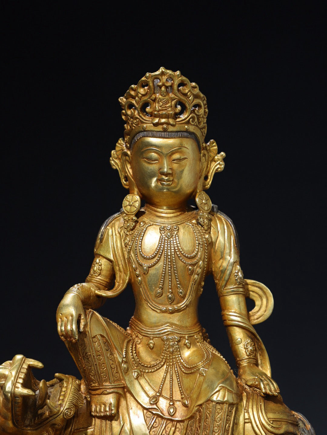 Chinese antique pure copper statue of Guanyin Buddha riding on a beast