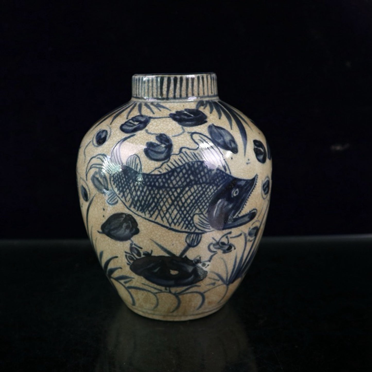 Open blue and white fish pattern jar