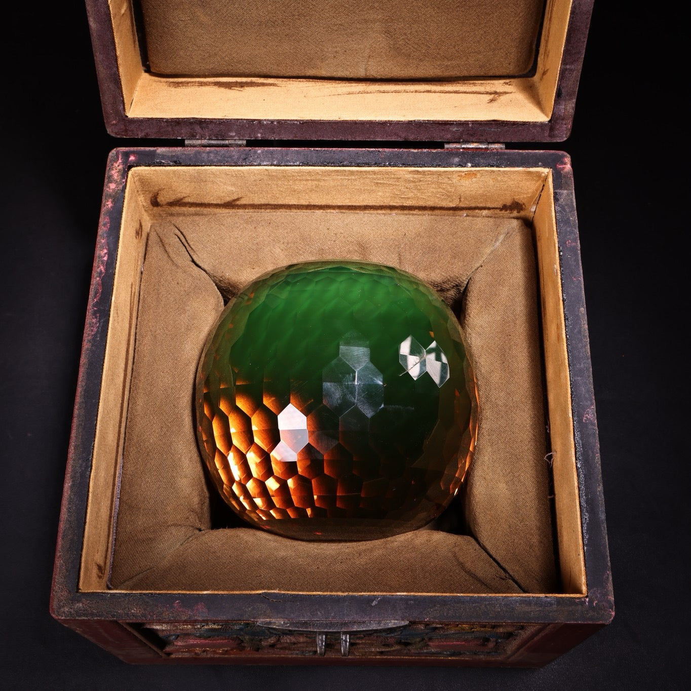 Chinese antique gemstone color changing ball