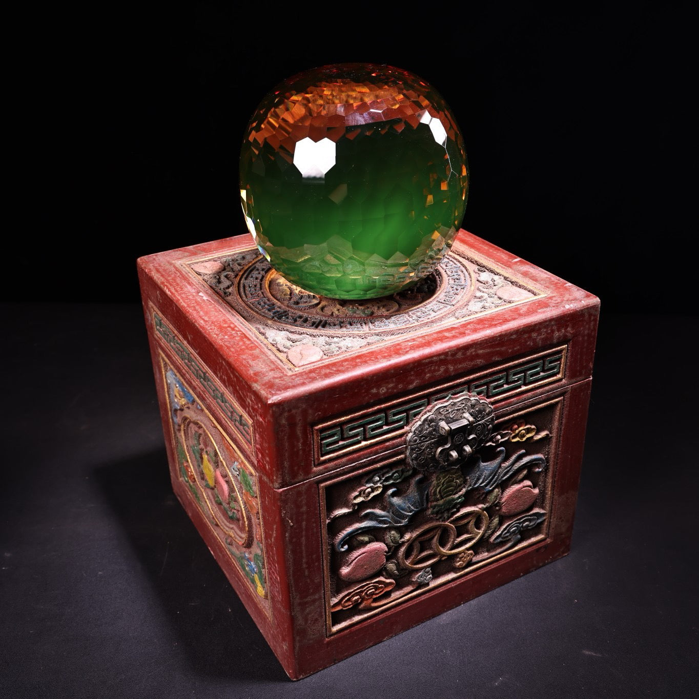 Chinese antique gemstone color changing ball
