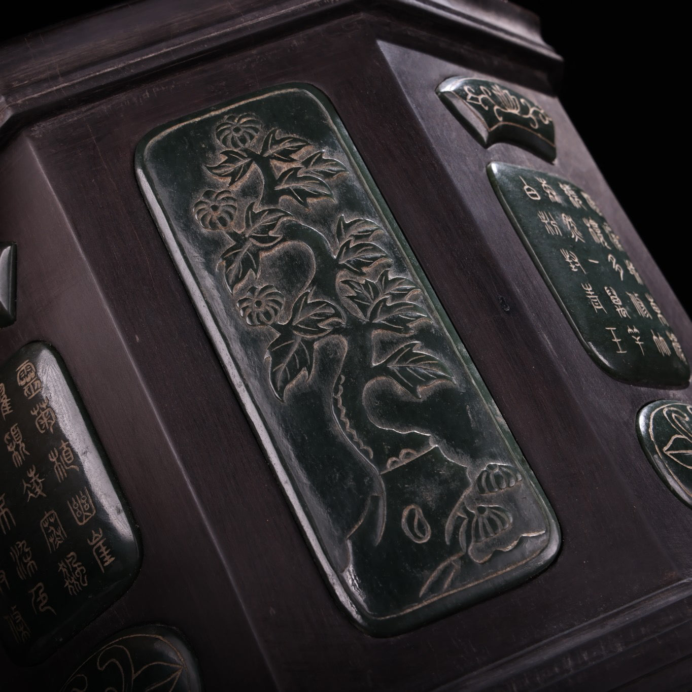 Chinese Antique and Tian Qingyu Pen Holder