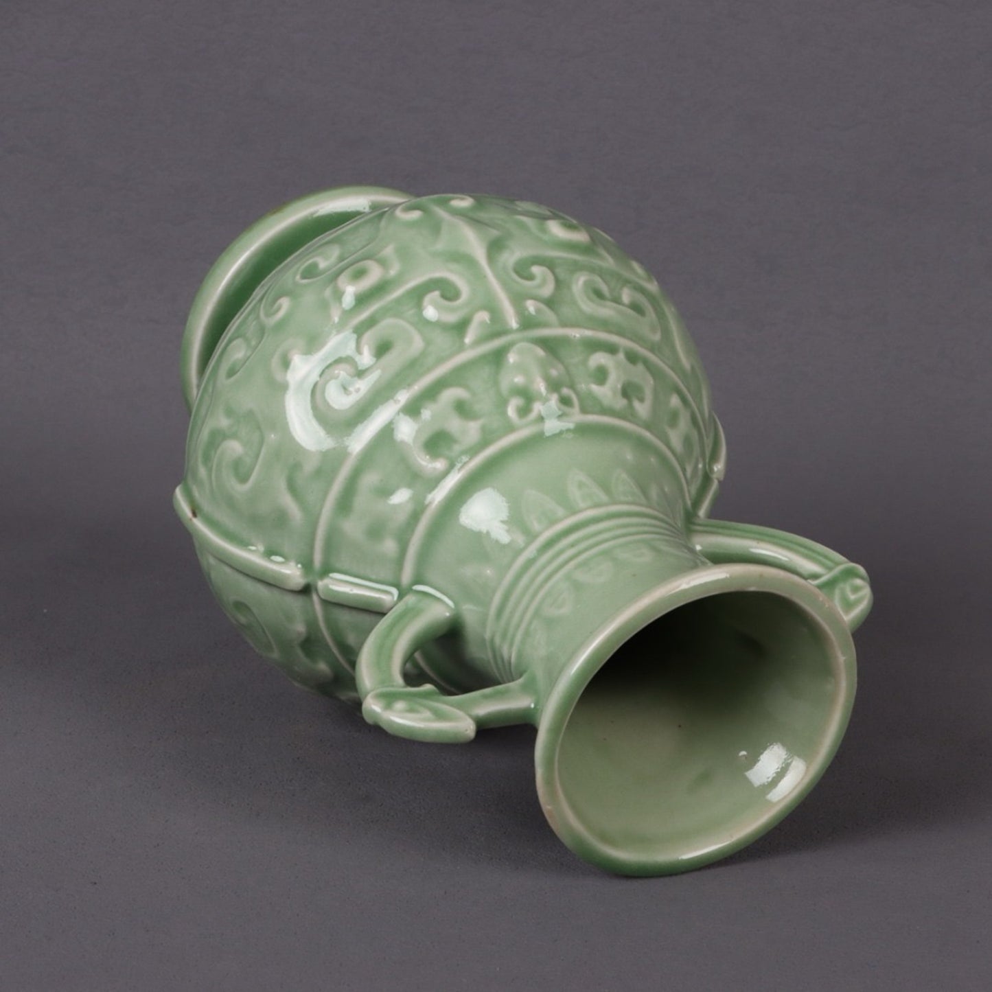 Blue glazed relief auspicious sheep pattern double ear vase