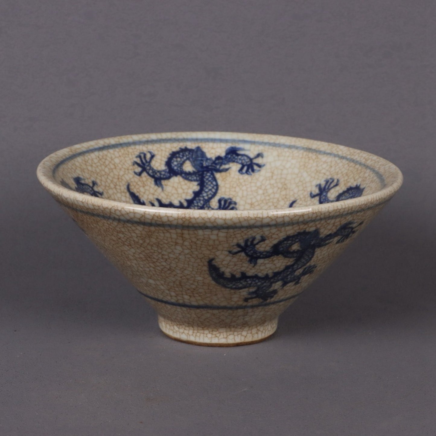 Blue and white dragon patterned sky shaped bamboo hat bowl