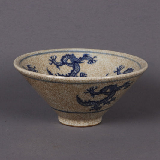 Blue and white dragon patterned sky shaped bamboo hat bowl