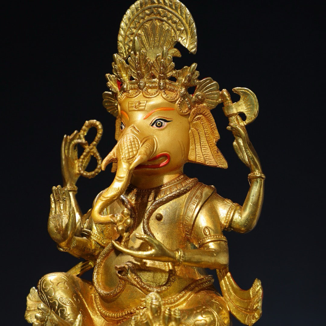 Chinese antique pure copper elephant trunk wealth god Buddha statue