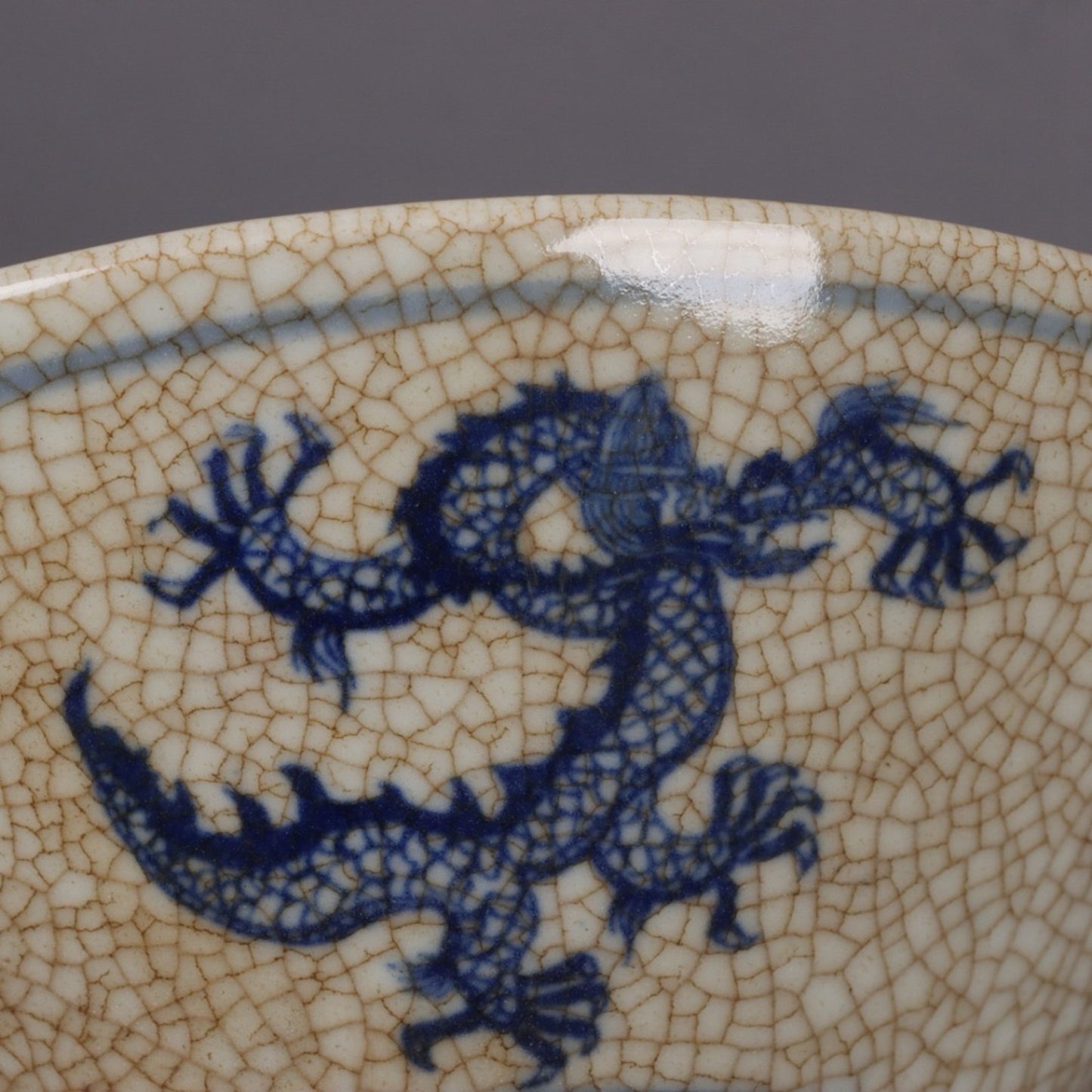 Blue and white dragon patterned sky shaped bamboo hat bowl