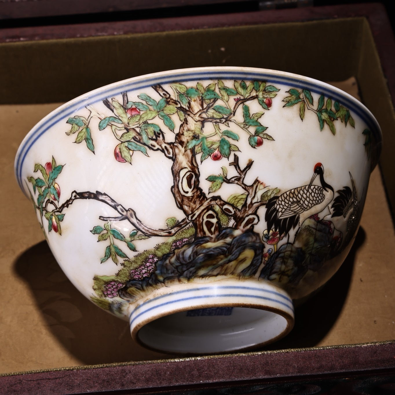 A pair of Chinese antique enamel colored porcelain bowls