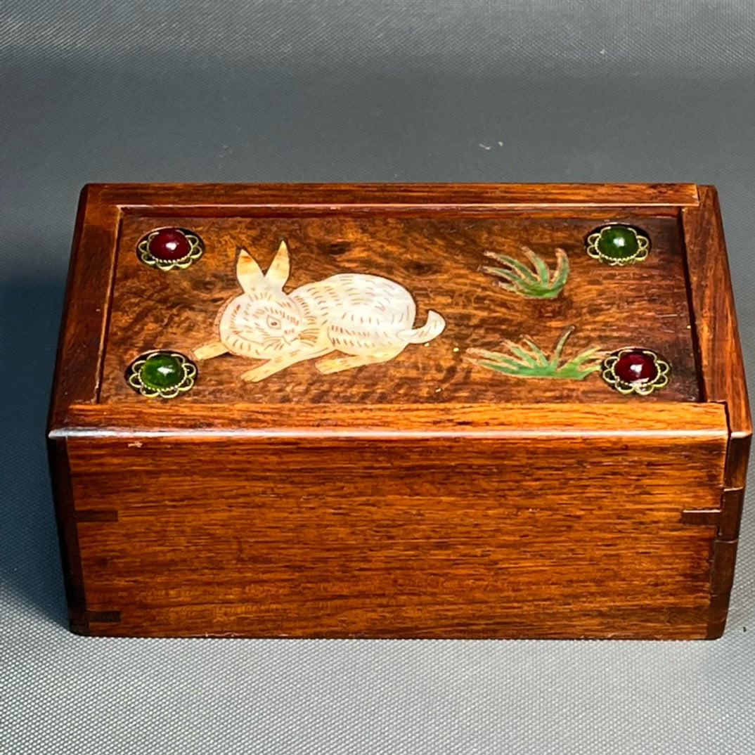 Flower pear wood inlaid shell carving mechanism box