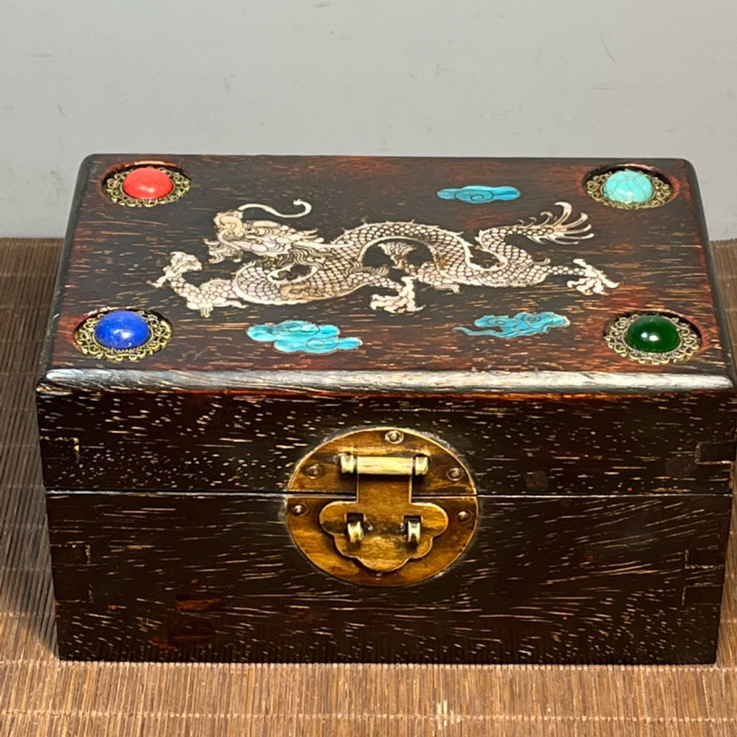 Sandalwood inlaid shell carved jewelry box