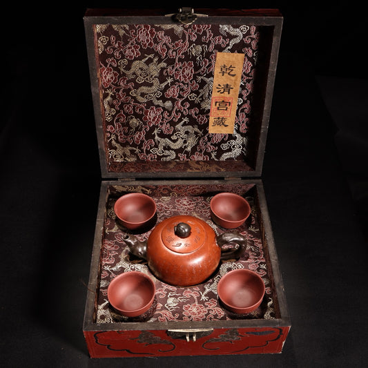 A set of Chinese antique tea sets