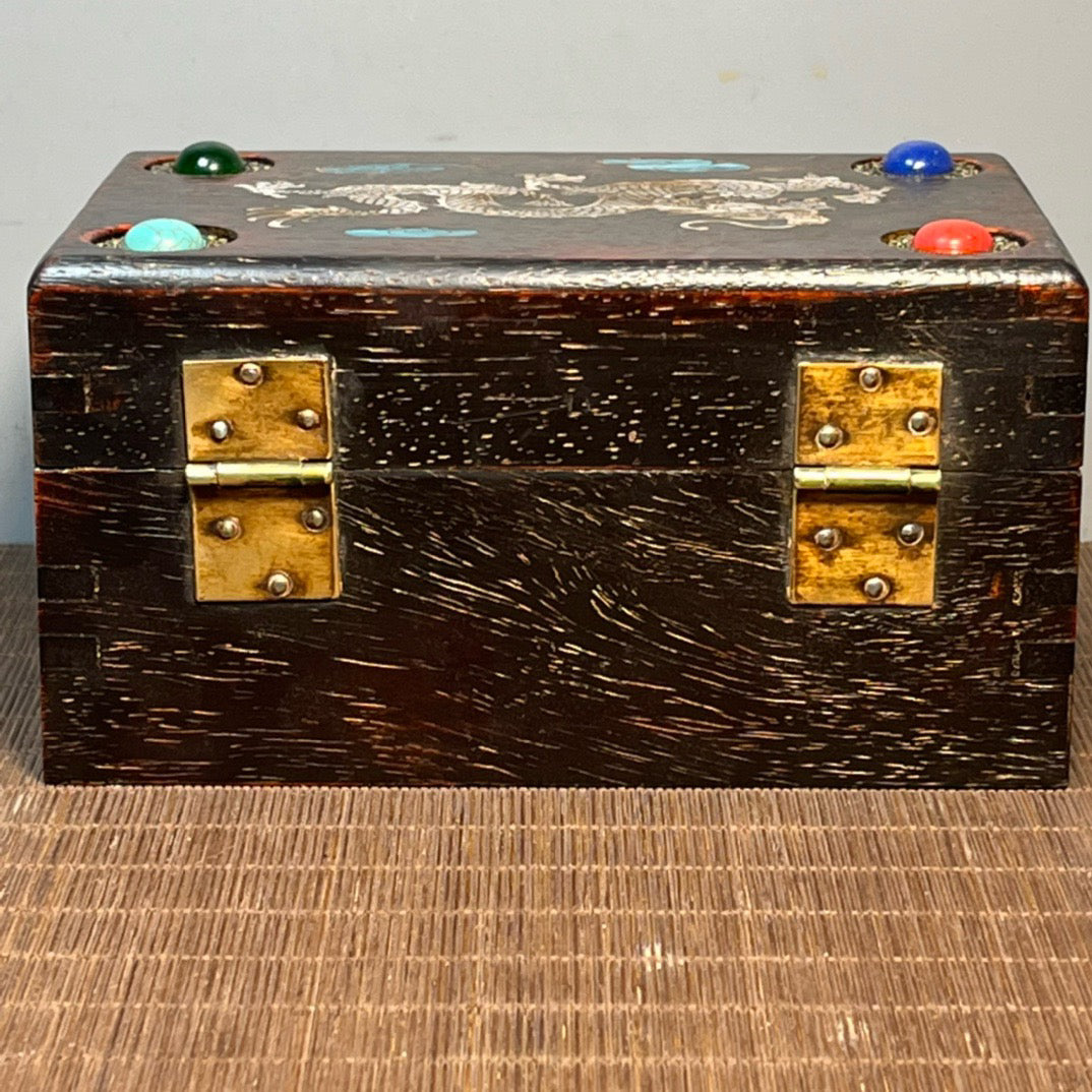 Sandalwood inlaid shell carved jewelry box