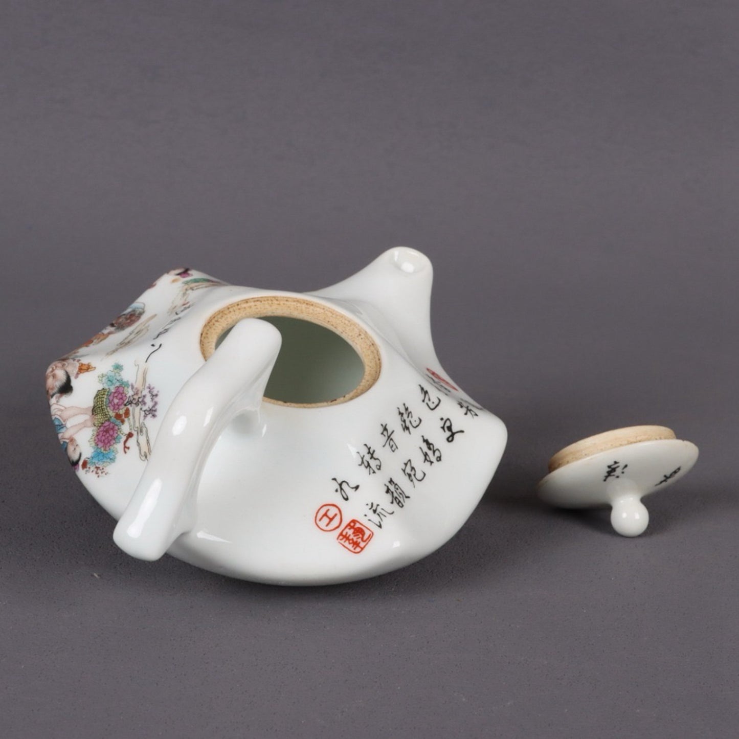 Pink Eight Immortals Crossing the Sea Pattern Octagonal Pot