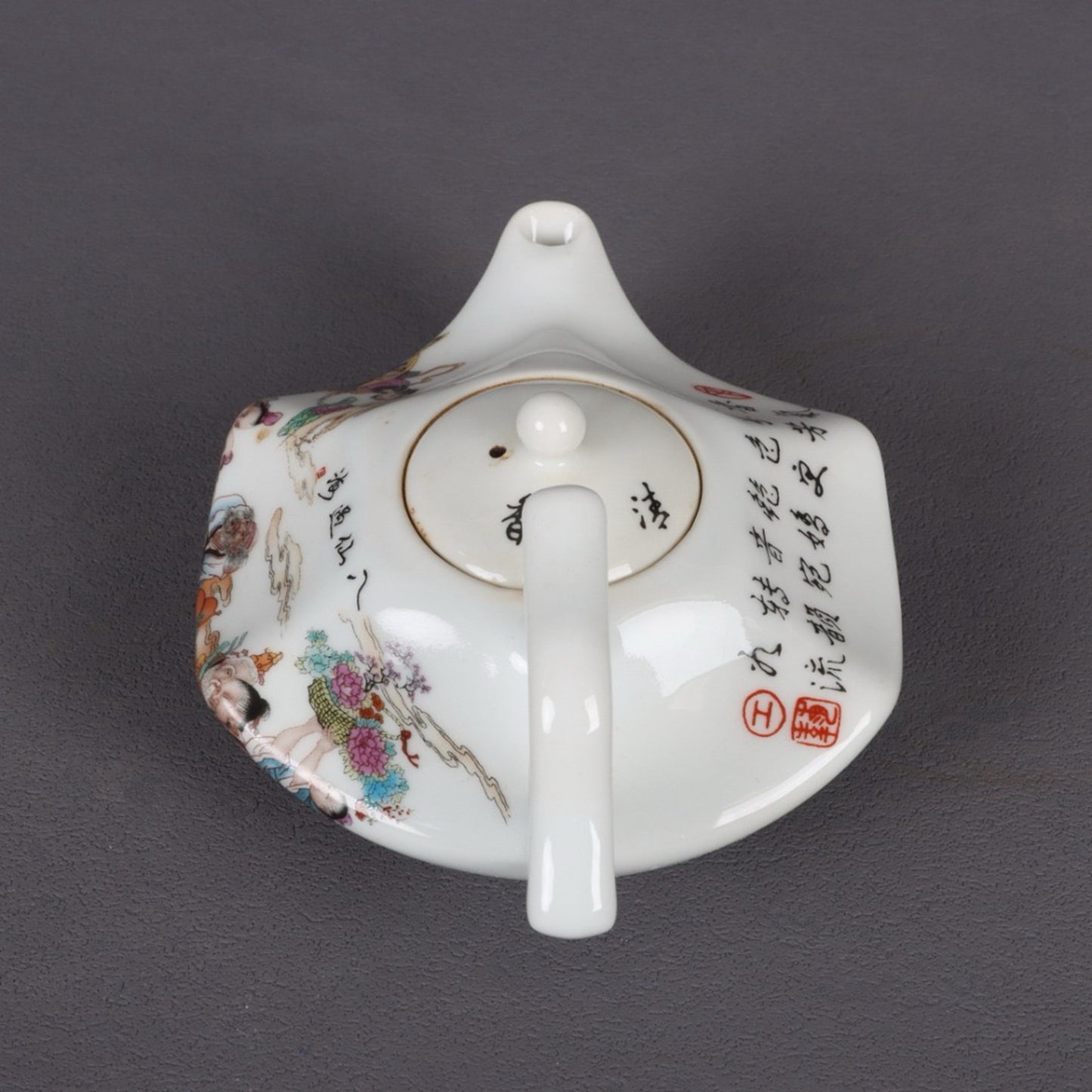 Pink Eight Immortals Crossing the Sea Pattern Octagonal Pot