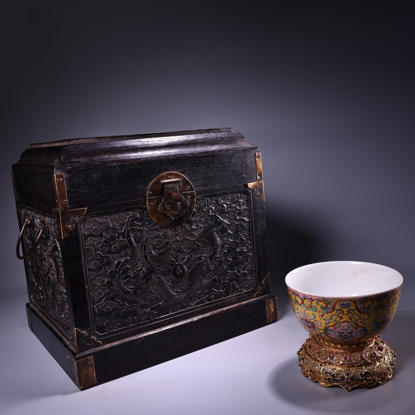 Chinese antique enamel pink porcelain bowl