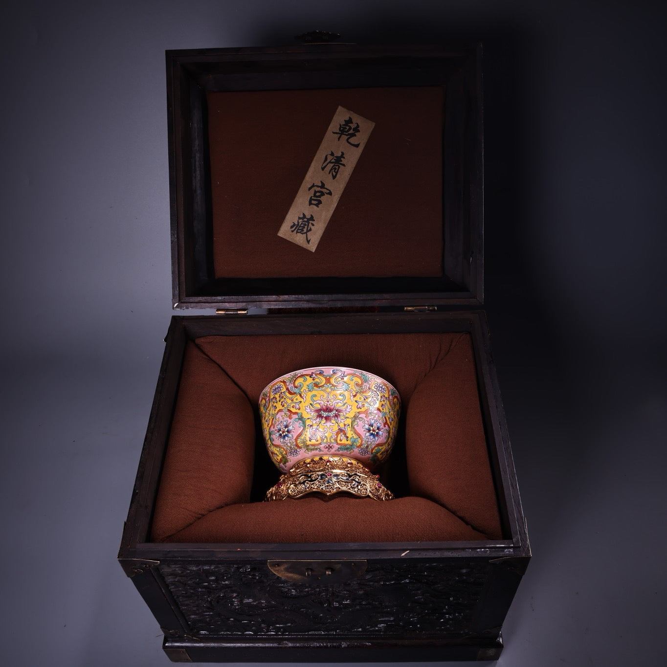 Chinese antique enamel pink porcelain bowl