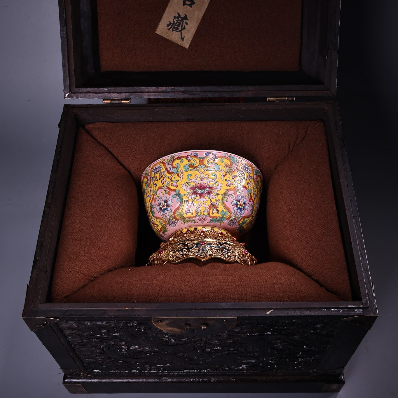 Chinese antique enamel pink porcelain bowl