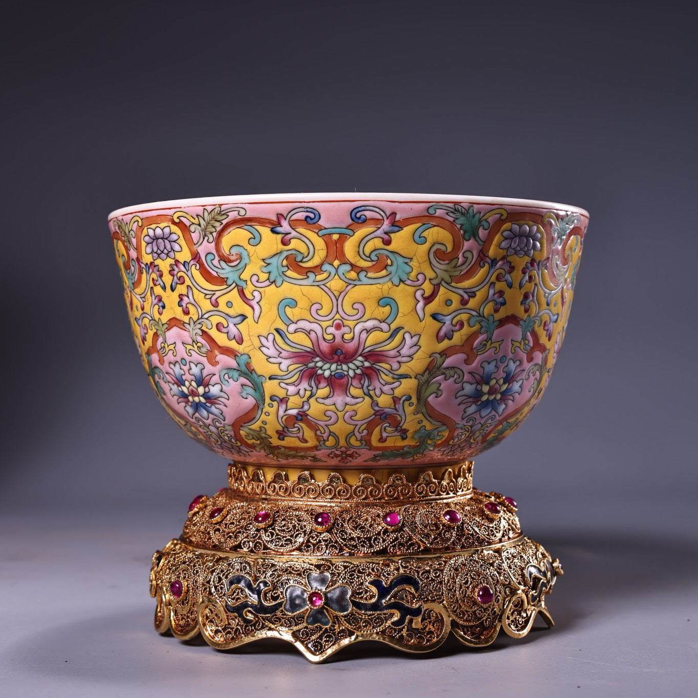 Chinese antique enamel pink porcelain bowl